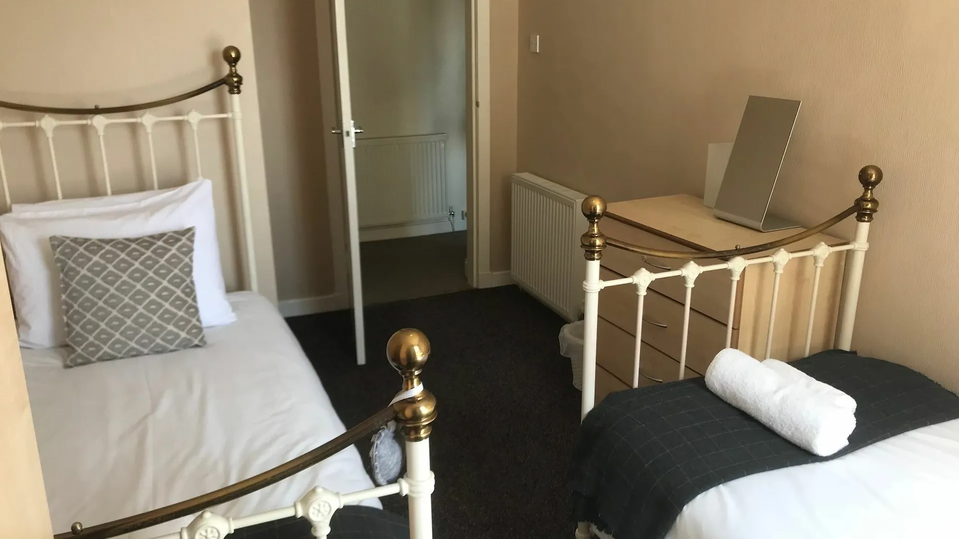 Crags View Apartment Edimburgo